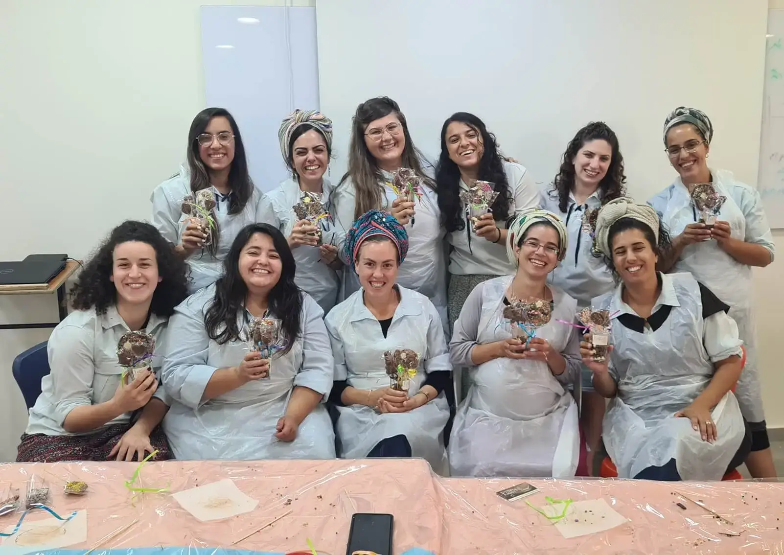 סדנאות שוקולד בברקן - עינביז שוקולד