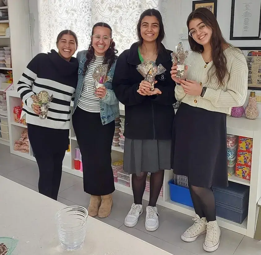 סדנת שוקולד בעינביז שוקולד - חוויה בלתי נשכחת לכל הילדים