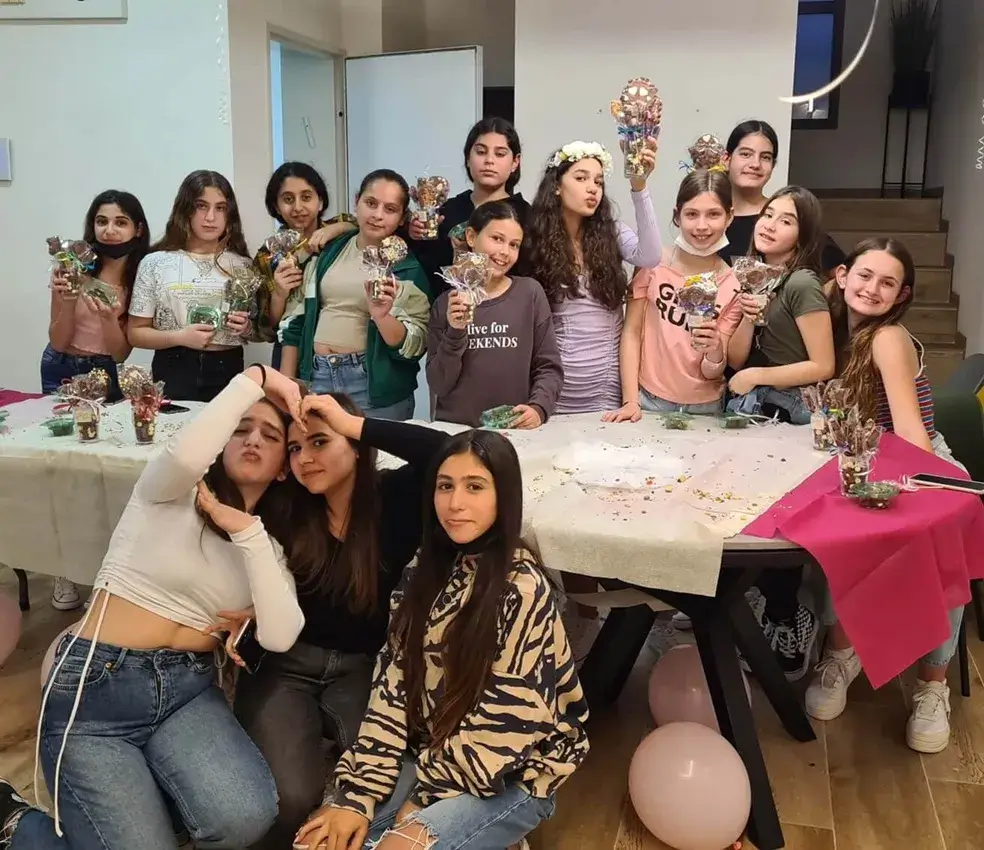 סדנת שוקולד בעינביז שוקולד - הכנת הפתעת שוקולד מיוחדת