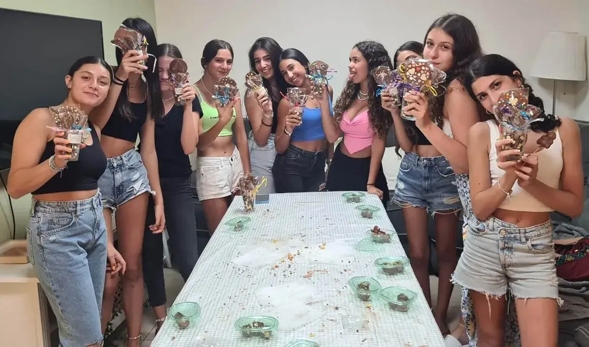 סדנת שוקולד בעינביז שוקולד - חגיגת יום הולדת בסגנון אלגנטי