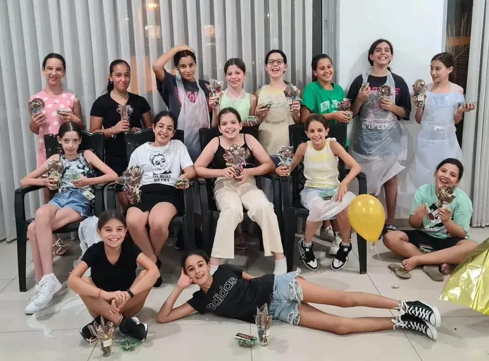 סדנת שוקולד בעינביז שוקולד - הכנת פרלינים אישיים